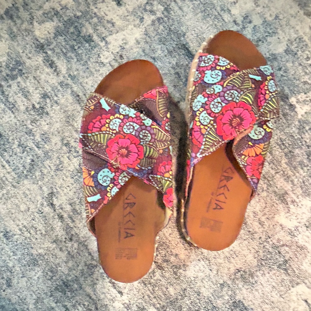 Floral Patterned Women's Sandals